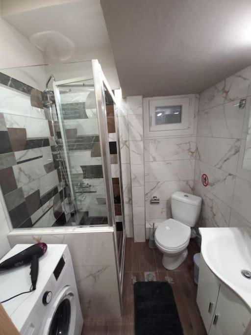 סלוניקי Kassandrou Deluxe Apartment מראה חיצוני תמונה