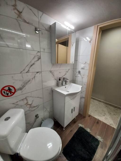 סלוניקי Kassandrou Deluxe Apartment מראה חיצוני תמונה